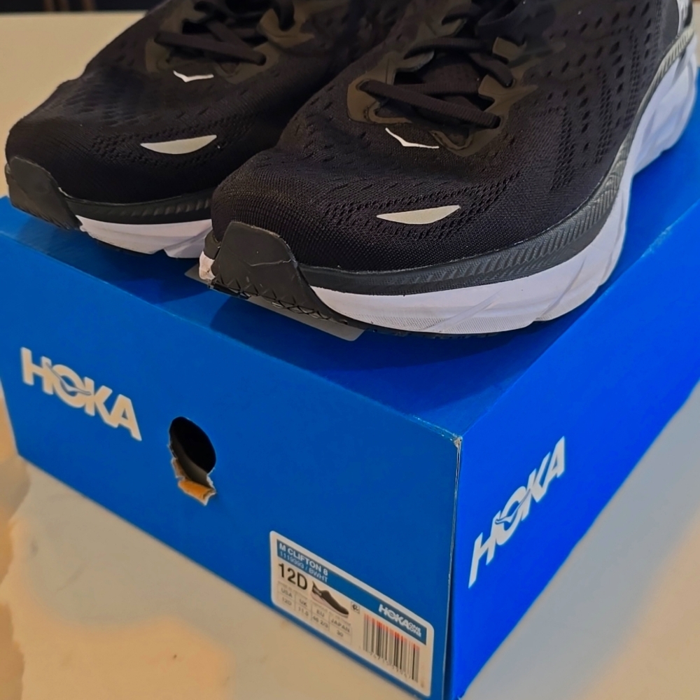 Hoka Clifton 8 Men's Black Running Shoes